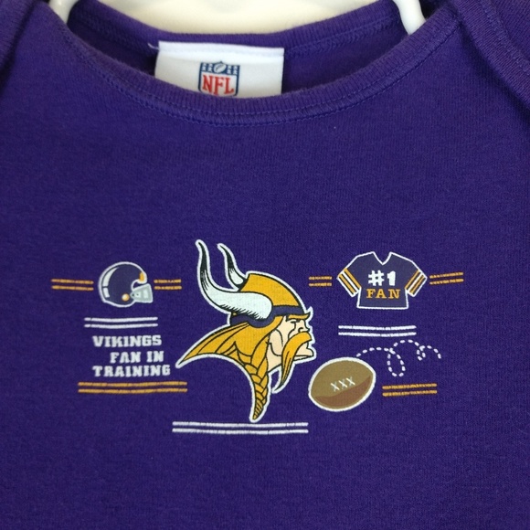 NFL Minnesota Vikings Fan In Training Onesie 3/6 Months Purple - Picture 3 of 5